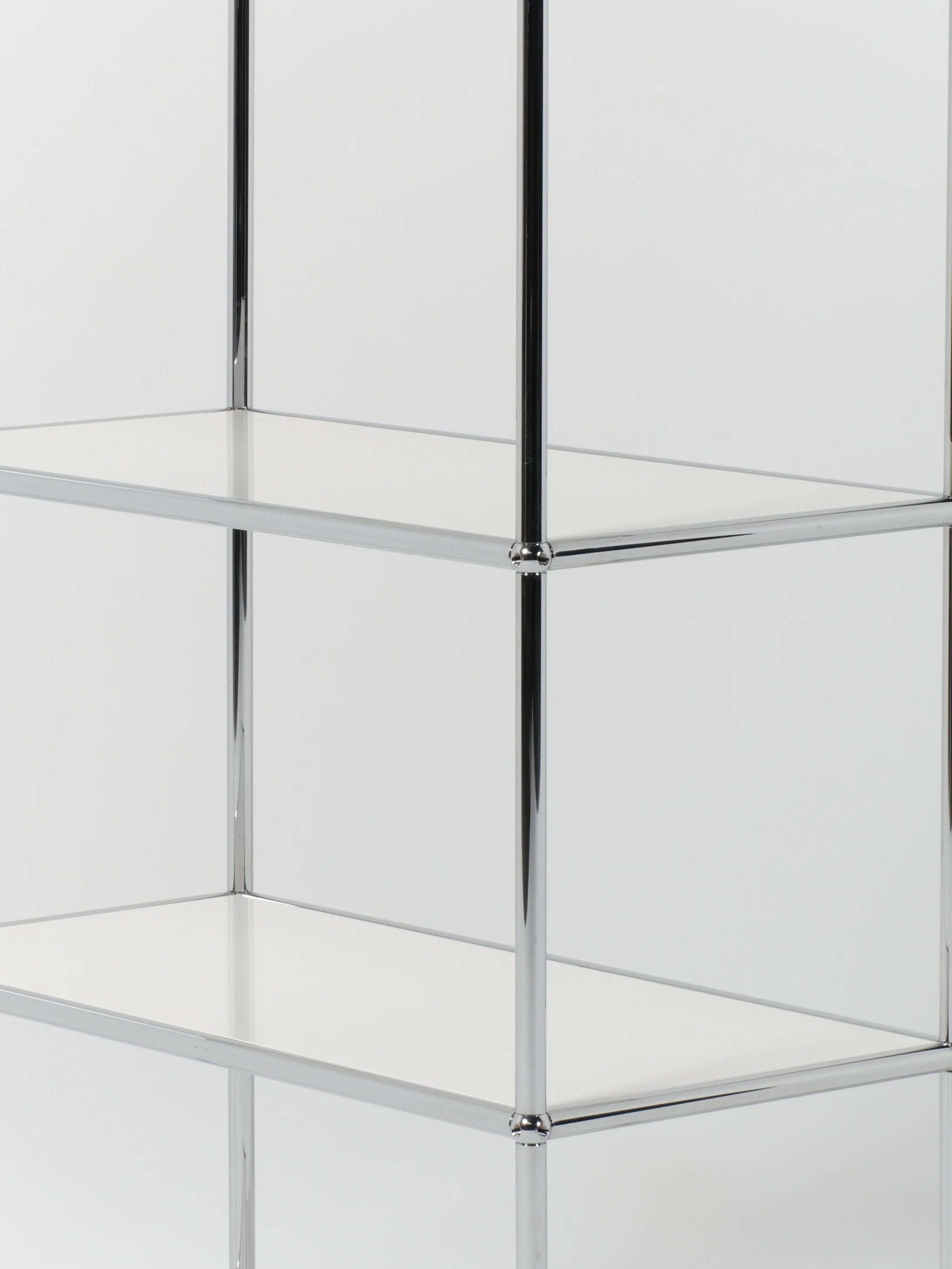 USM Haller Shelving / Single | White
