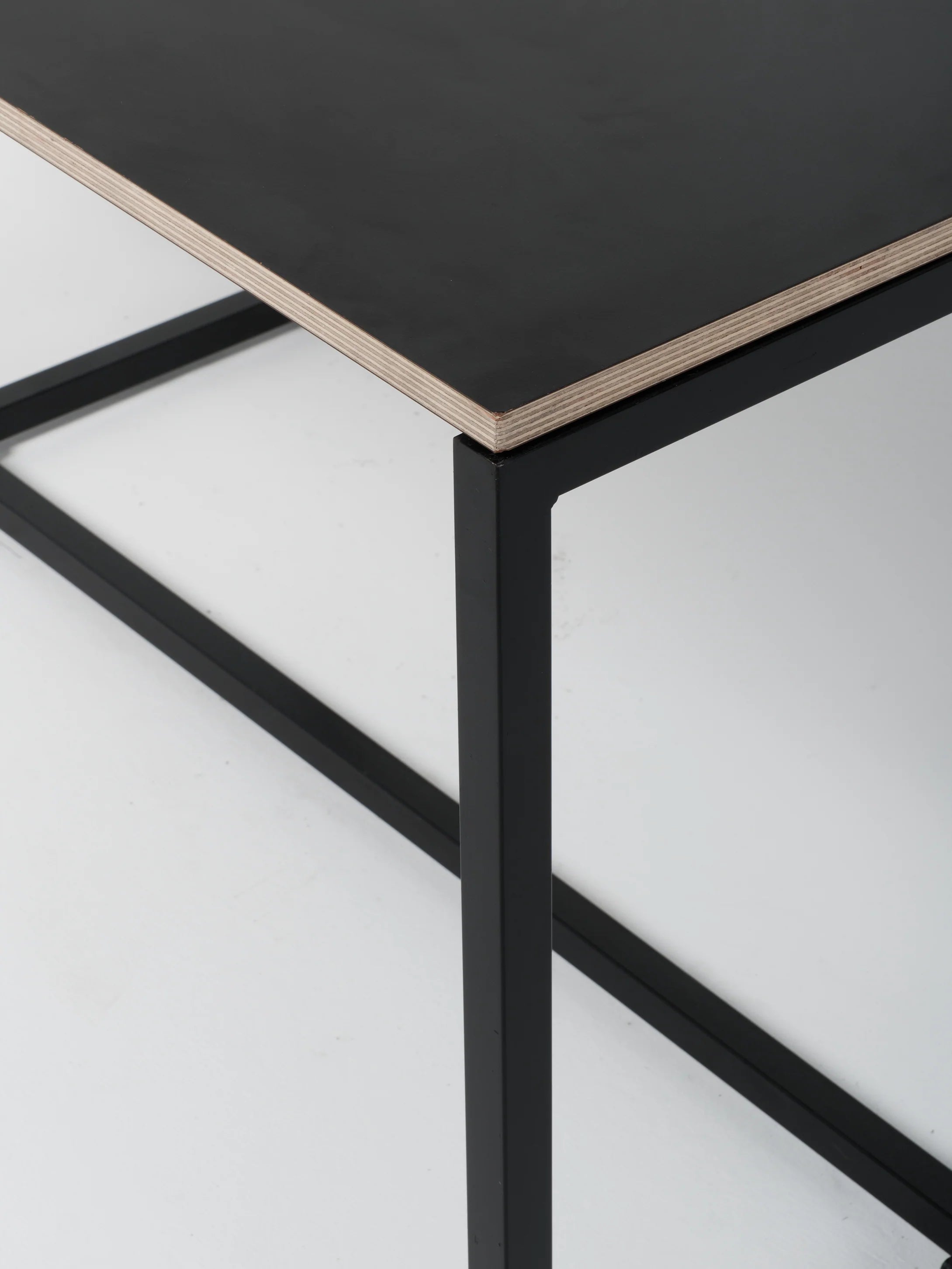 Table 11 / Black / Black Plywood