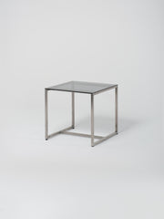 Table 17 / Stainless Steel / Glass / Grey