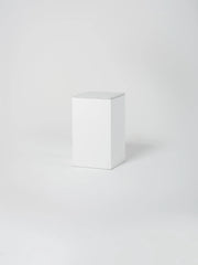 Cube 7 / 18" x 29" / White / Bianco Carrara