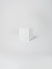 Cube 8 / 18" x 20" / White