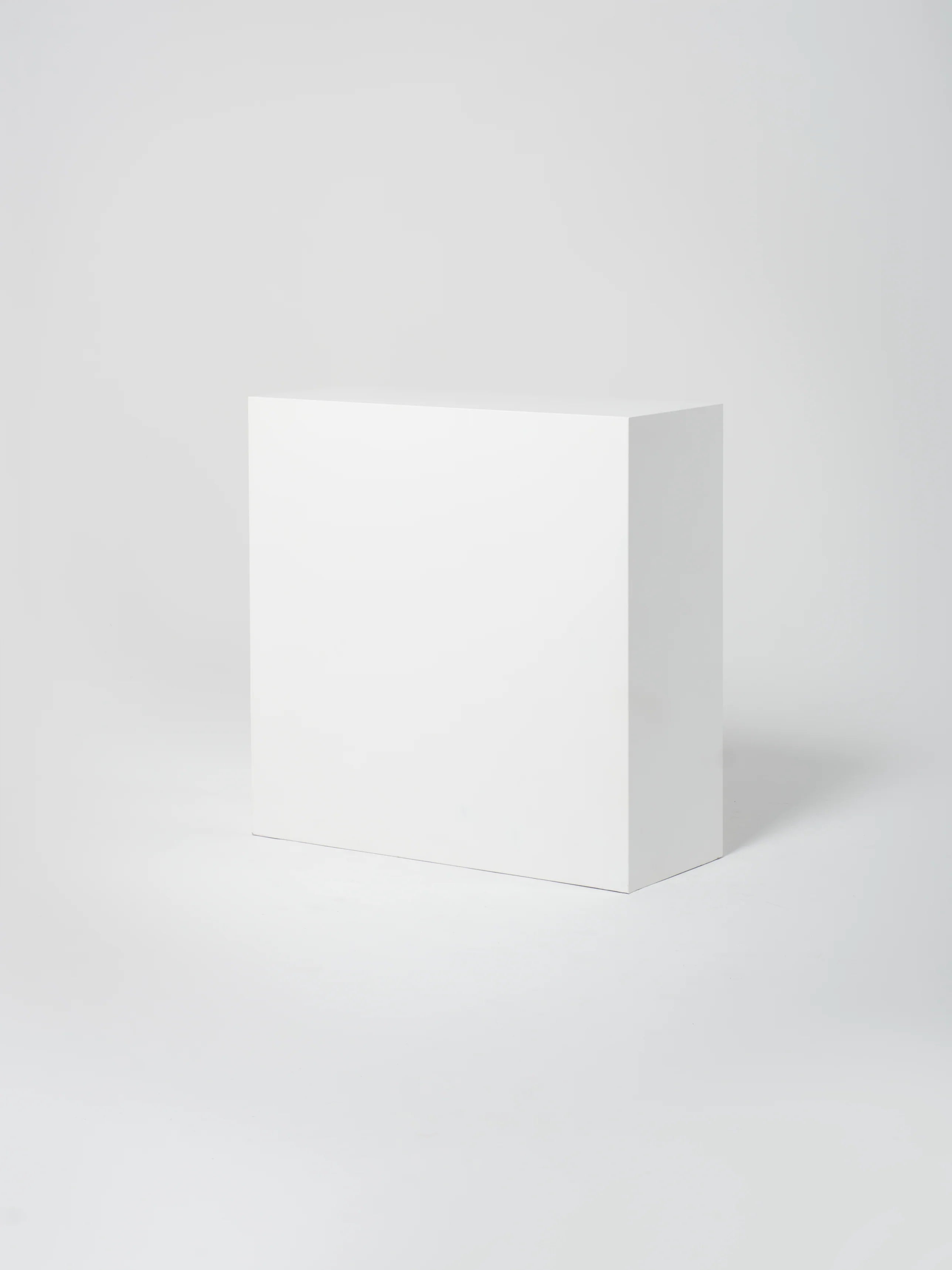 Cube 9 / 39" x 16" x H39" / White
