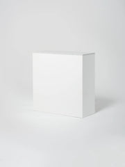 Cube 9 / 39" x 16" x H39" / White / Bianco Carrara