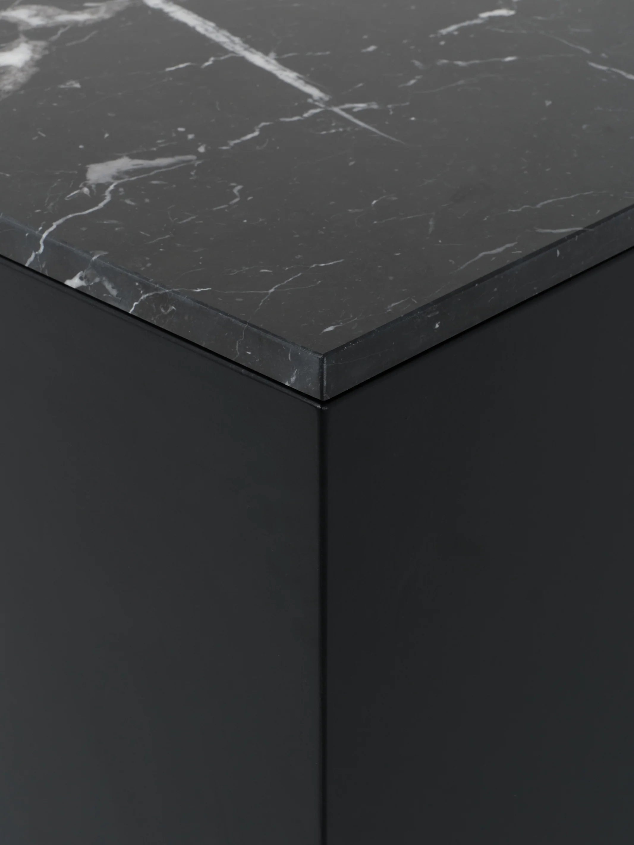 Cube Set 4 / 18" / Black / Nero Marquina