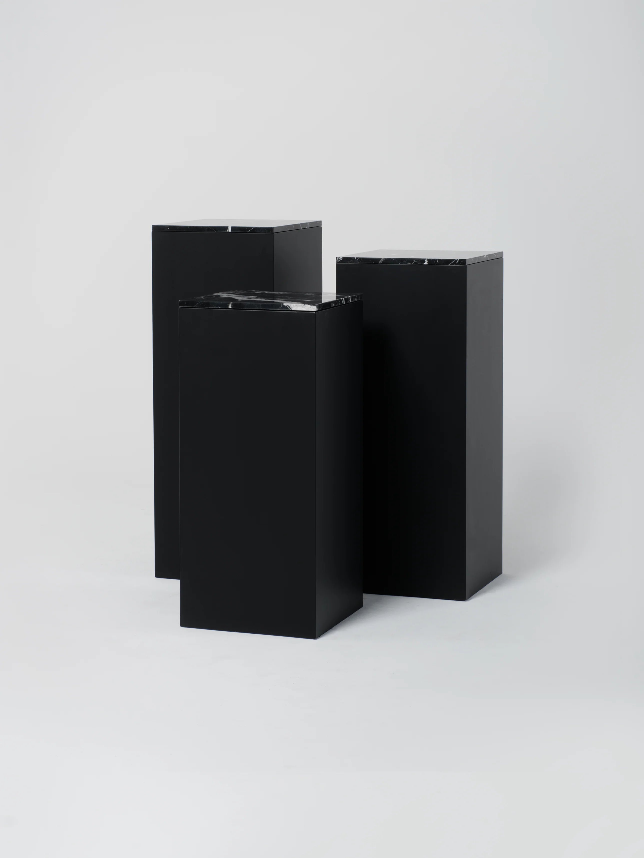Cube Set 4 / 18" / Black / Nero Marquina