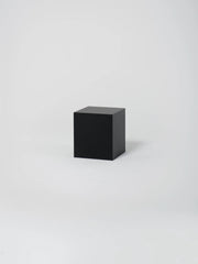 Cube 8 / 18" x 20" / Black