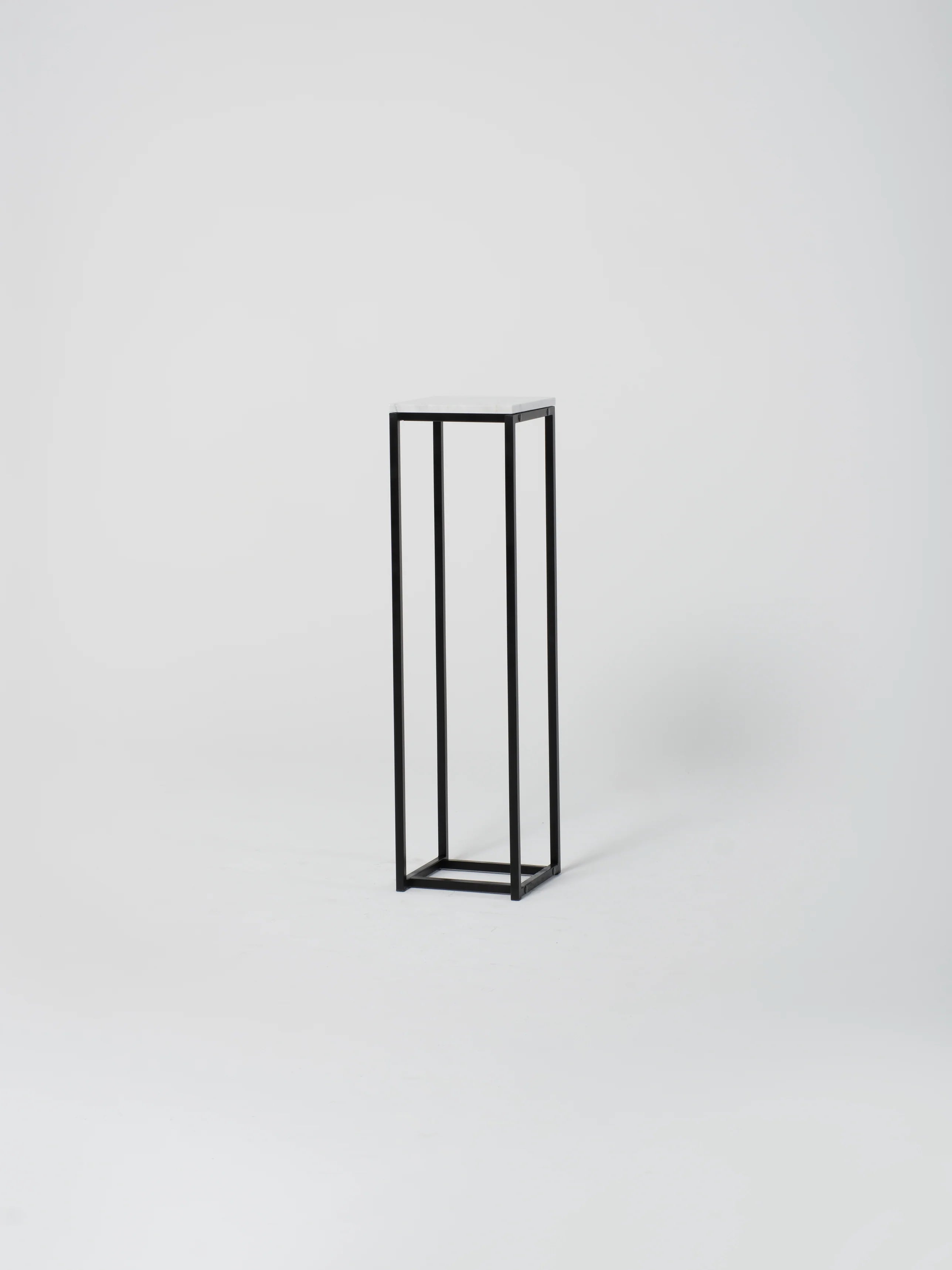 Podium 2 / 12" Square / Bianco Carrara