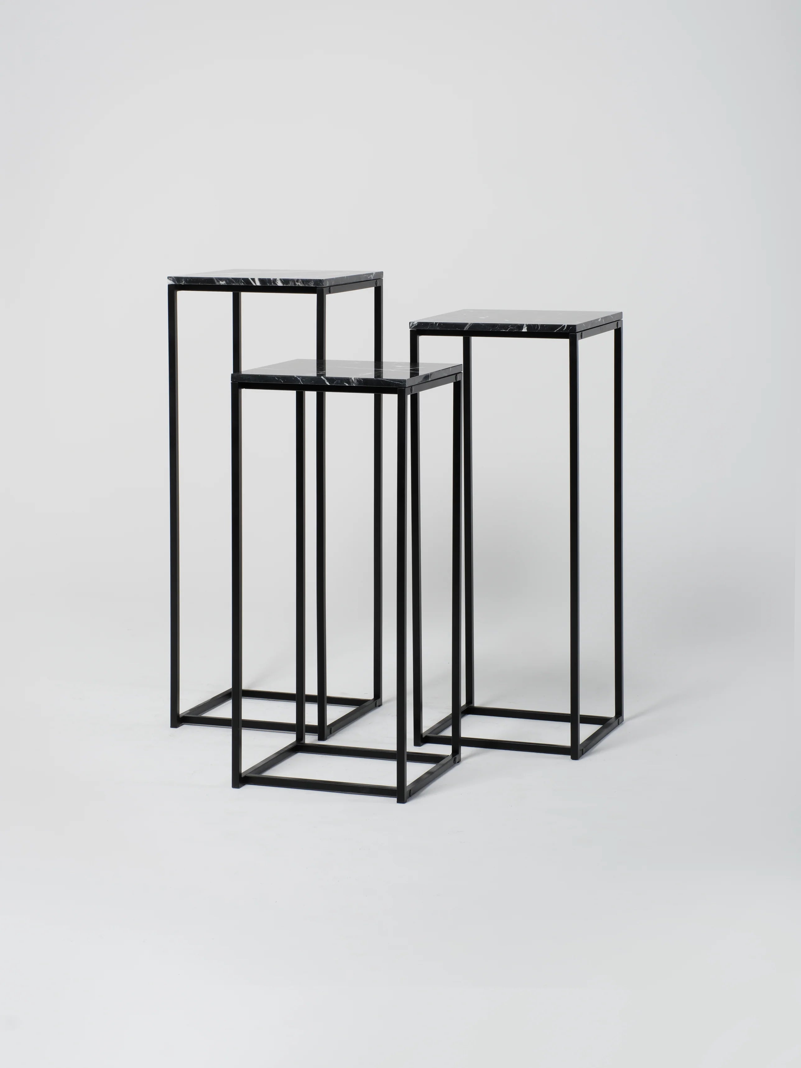 Podium Set 4 / 18" Square / Nero Marquina