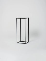 Podium 2 / 18" Square / Bianco Carrara