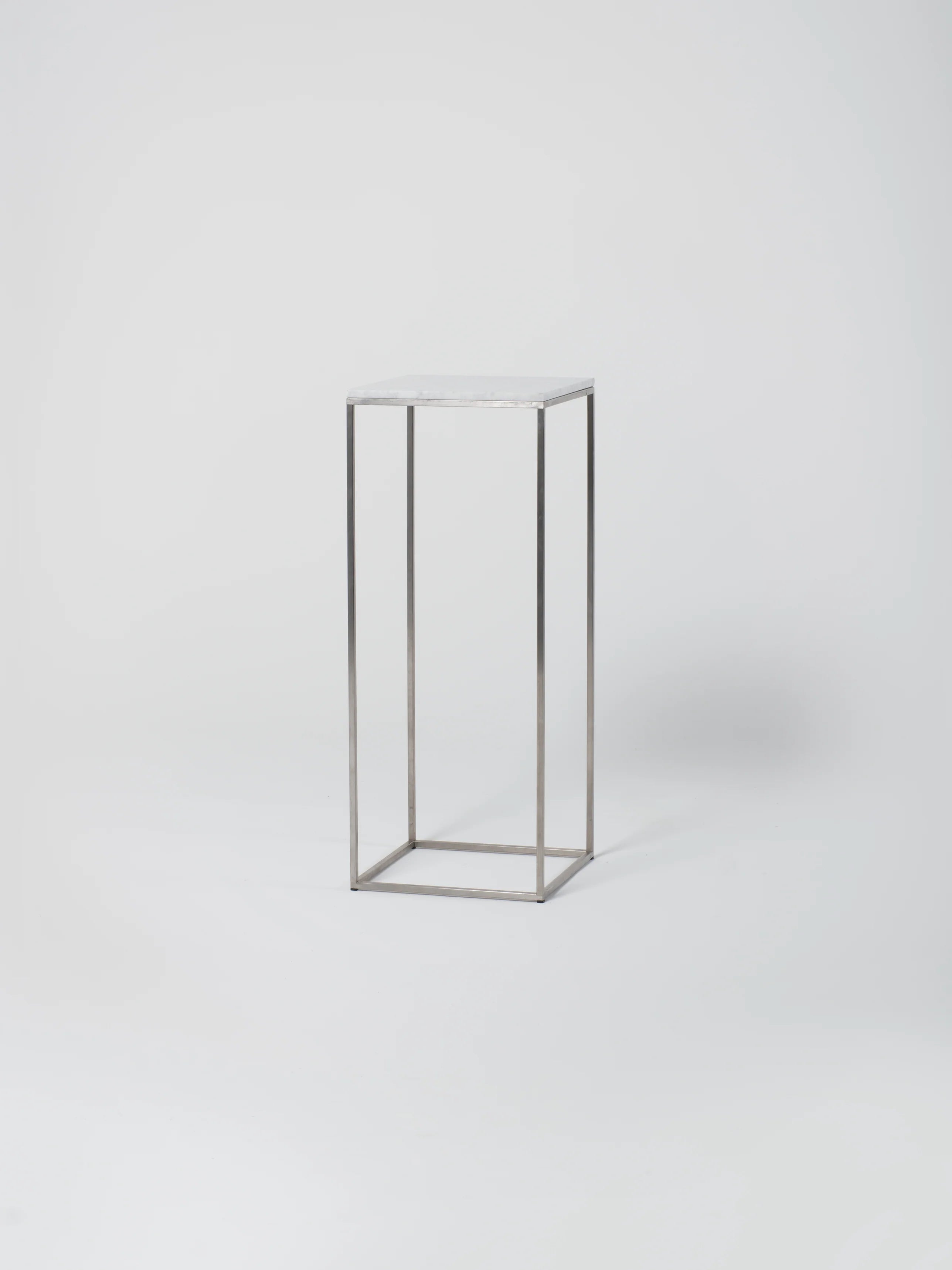 Podium 3 / 18" Square / Stainless Steel / Bianco Carrara
