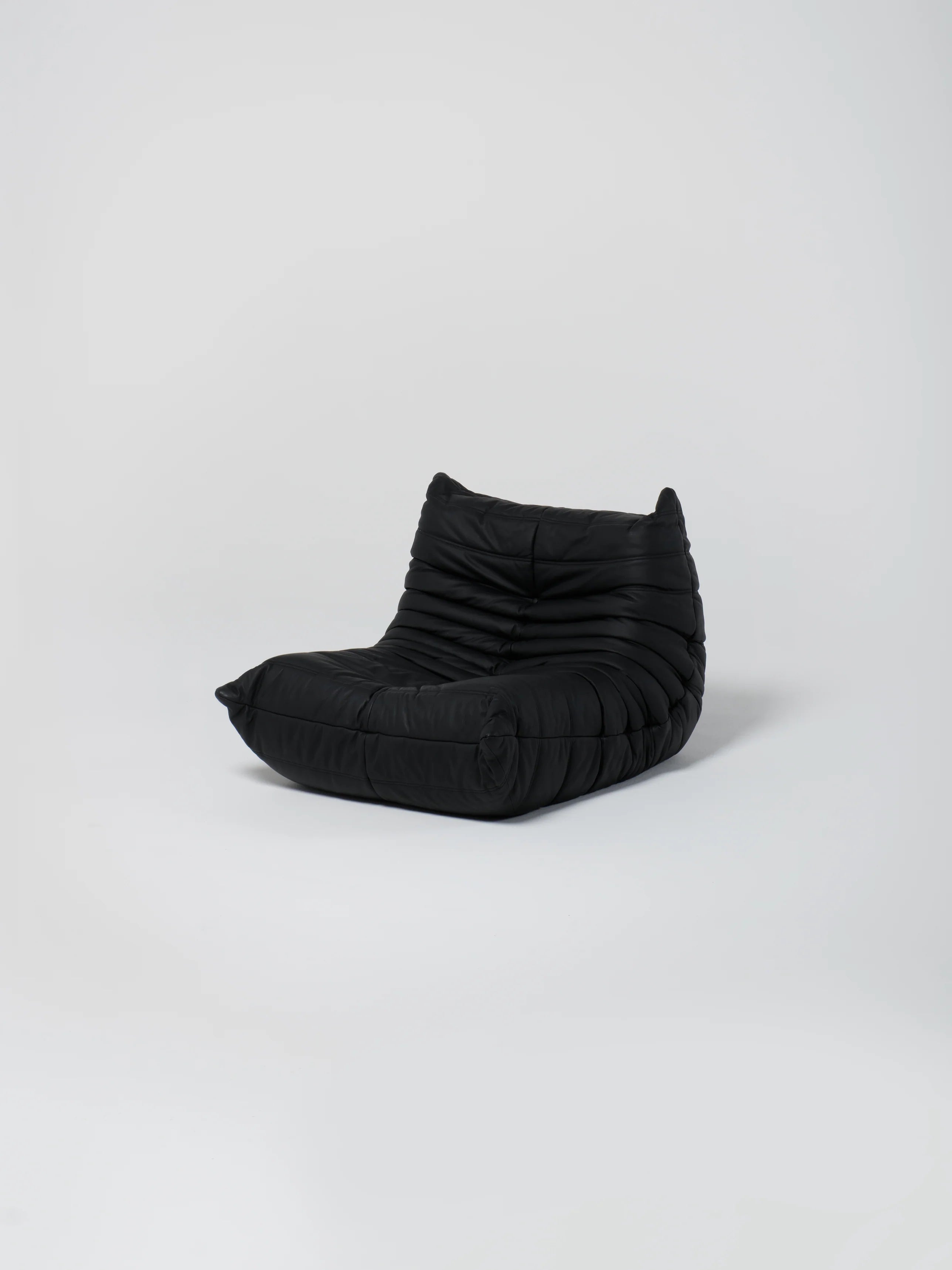 Togo Armchair / Black