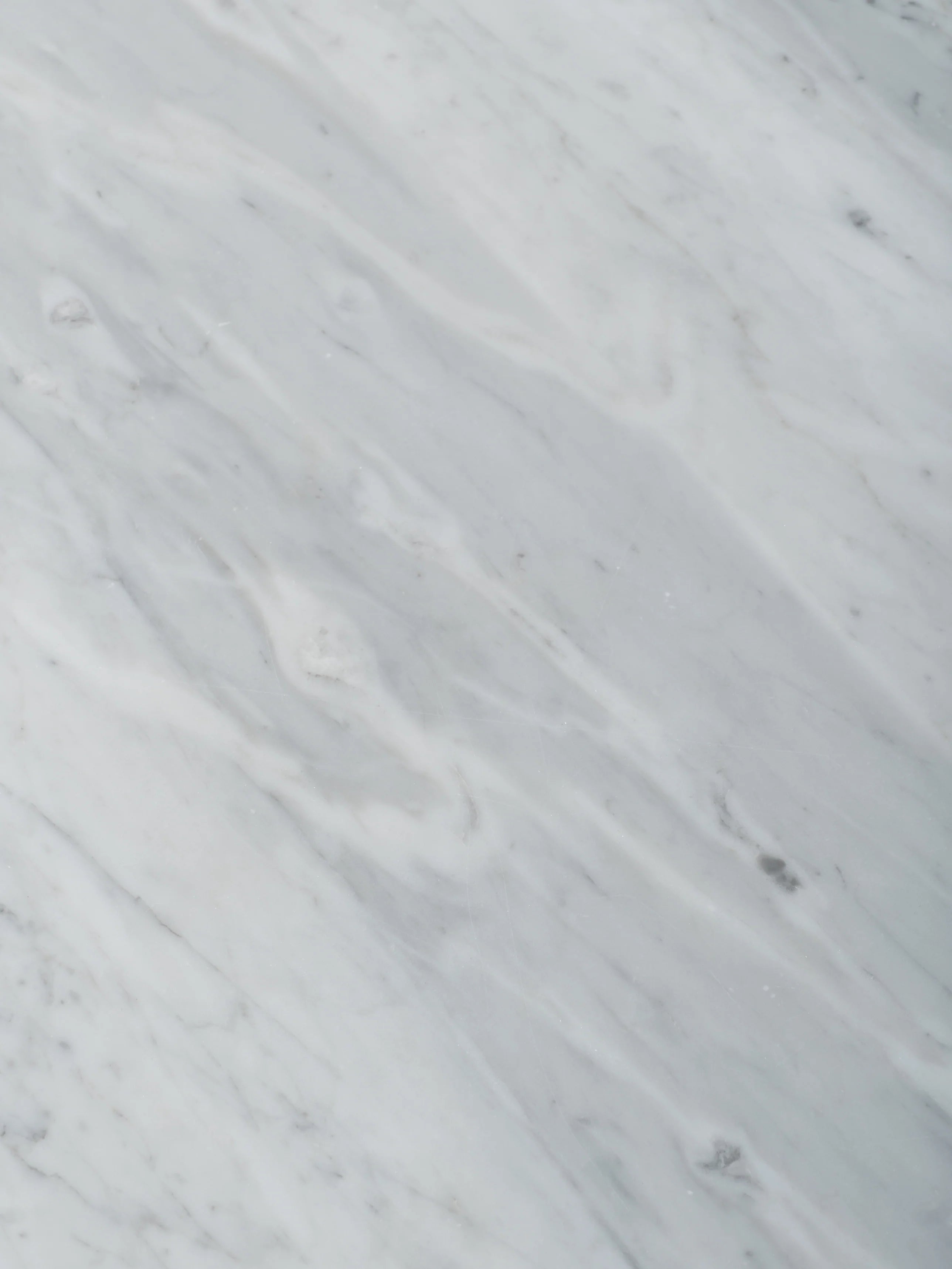 Podium 2 / 18" Square / Bianco Carrara